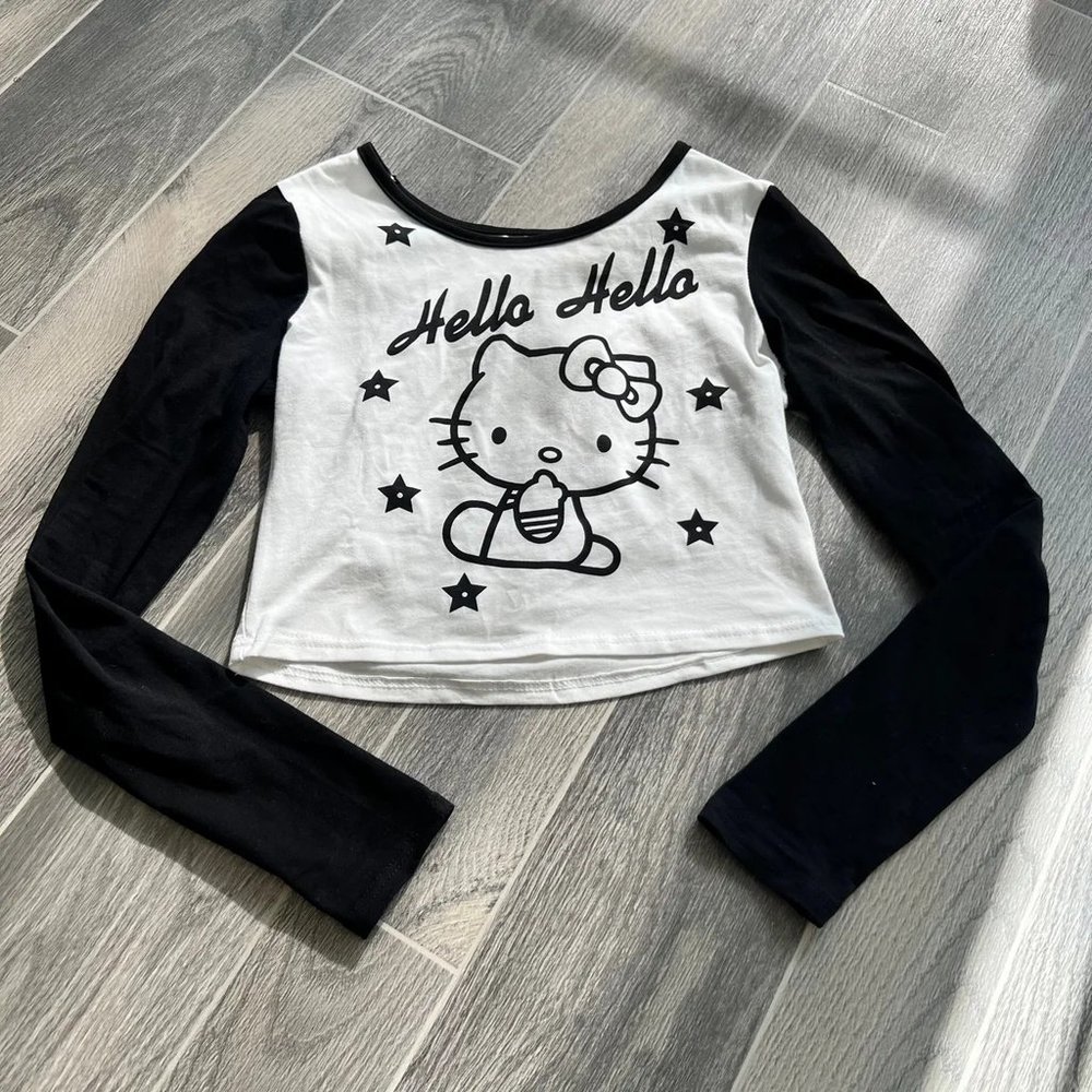 Hello kitty long sleeve crop top